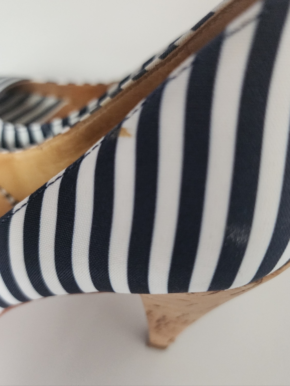 Kors Michael Kors Dubois Peep Toe Pump sz 7.5 Navy/White Cabana Stripe - Picture 9 of 13
